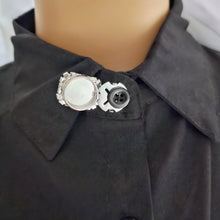 Load image into Gallery viewer, Green & silver button cover