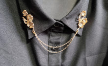 Load image into Gallery viewer, Gold lilly of the valley collar pin