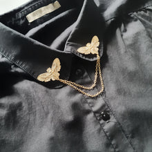 Load image into Gallery viewer, Gold skull moth collar pin