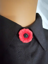 Load image into Gallery viewer, Poppy button cover