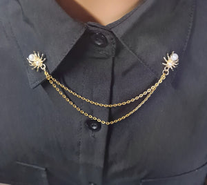 Pearly spider collar pin