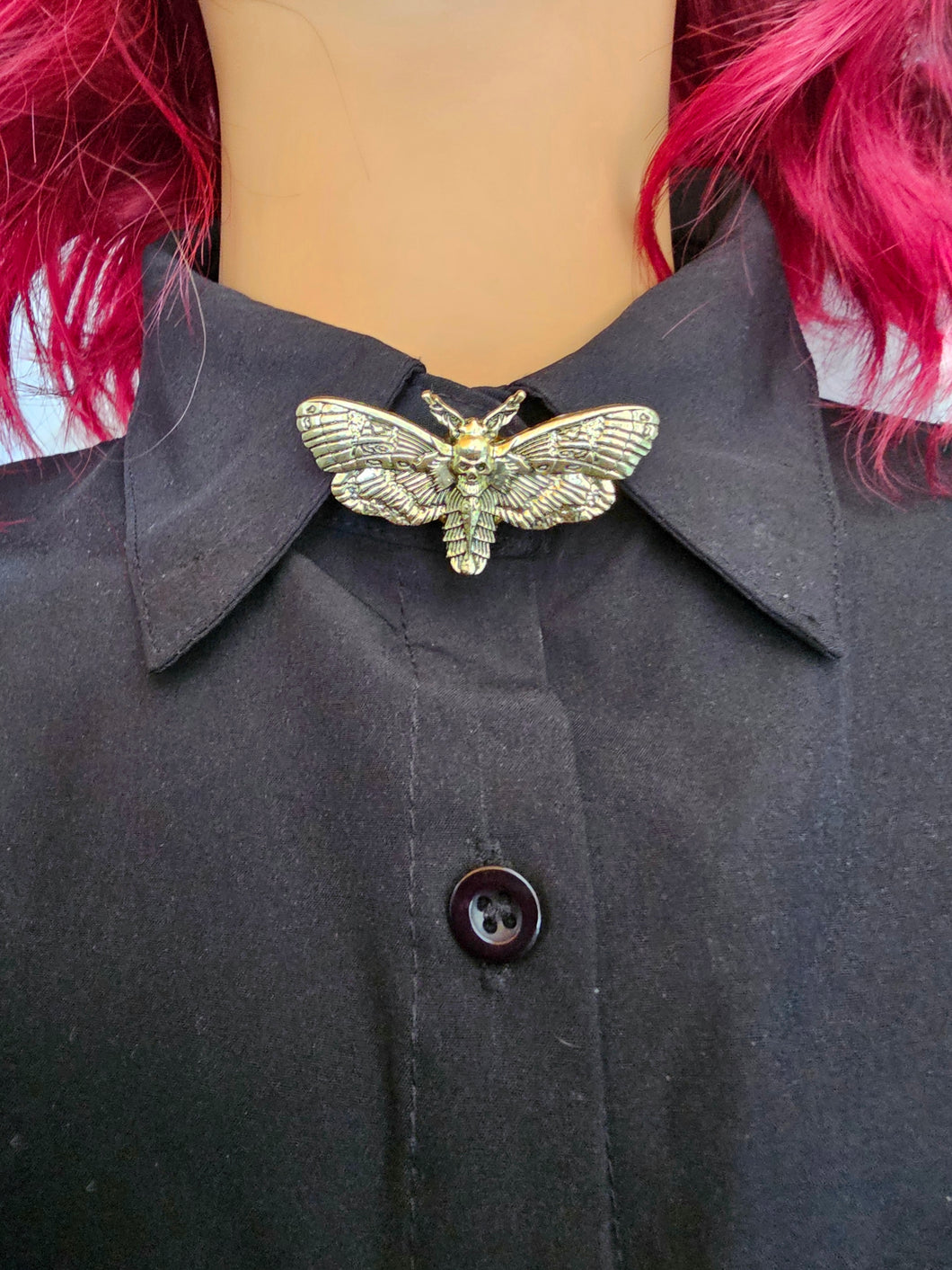 Light gold moth button cover