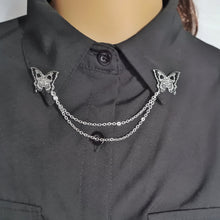 Load image into Gallery viewer, Skull butterfly collar pin