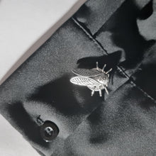 Load image into Gallery viewer, Small silver cicada button cover