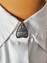 Load image into Gallery viewer, Ouija moth button cover