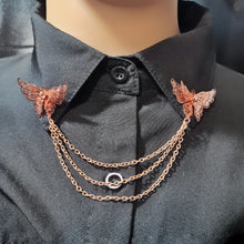 Load image into Gallery viewer, Butterfly collar pin