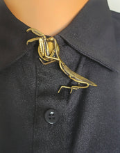 Load image into Gallery viewer, Big mantis button cover