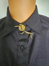 Load image into Gallery viewer, Small mantis button cover