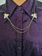 Load image into Gallery viewer, Manta rays collar pin