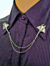 Load image into Gallery viewer, Manta rays collar pin