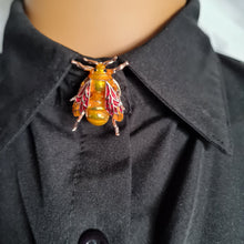 Load image into Gallery viewer, Rose gold  bee