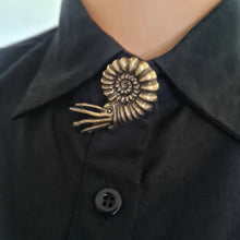 Load image into Gallery viewer, Ammonite button cover