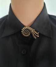 Load image into Gallery viewer, Ammonite button cover