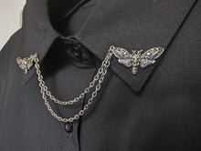 Load image into Gallery viewer, Silver skull moth collar pin