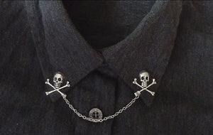 Crossbone collar pin