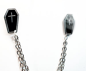 Black coffin collar pin