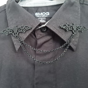 Black bat collar pin