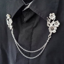 Load image into Gallery viewer, Silver lilly of the valley collar pin