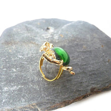 Load image into Gallery viewer, Green beetle ring