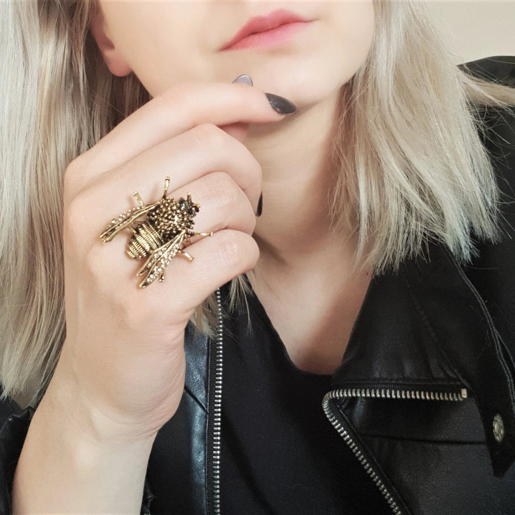 Gold bee ring