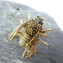 Load image into Gallery viewer, Gold bee ring