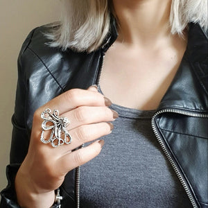 Octopus ring