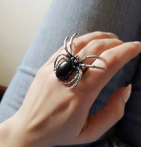 Black spider ring