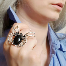 Load image into Gallery viewer, Black spider ring