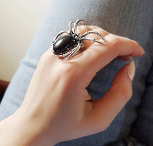 Load image into Gallery viewer, Black spider ring