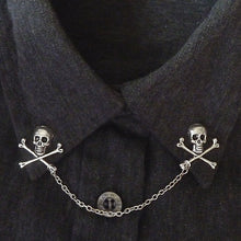 Load image into Gallery viewer, Skull collar pin