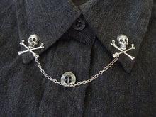 Load image into Gallery viewer, Skull collar pin