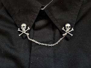 Skull collar pin