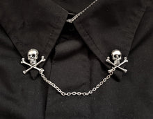 Load image into Gallery viewer, Skull collar pin