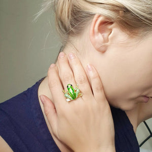 Frog ring