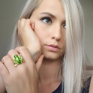 Frog ring