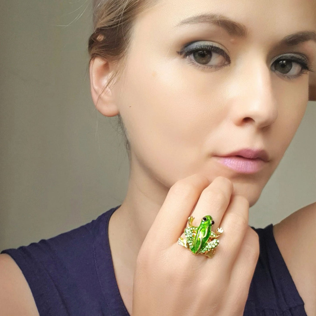 Frog ring