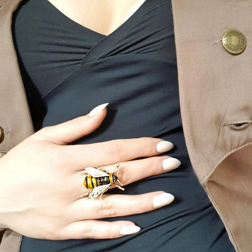 Yellow bee ring